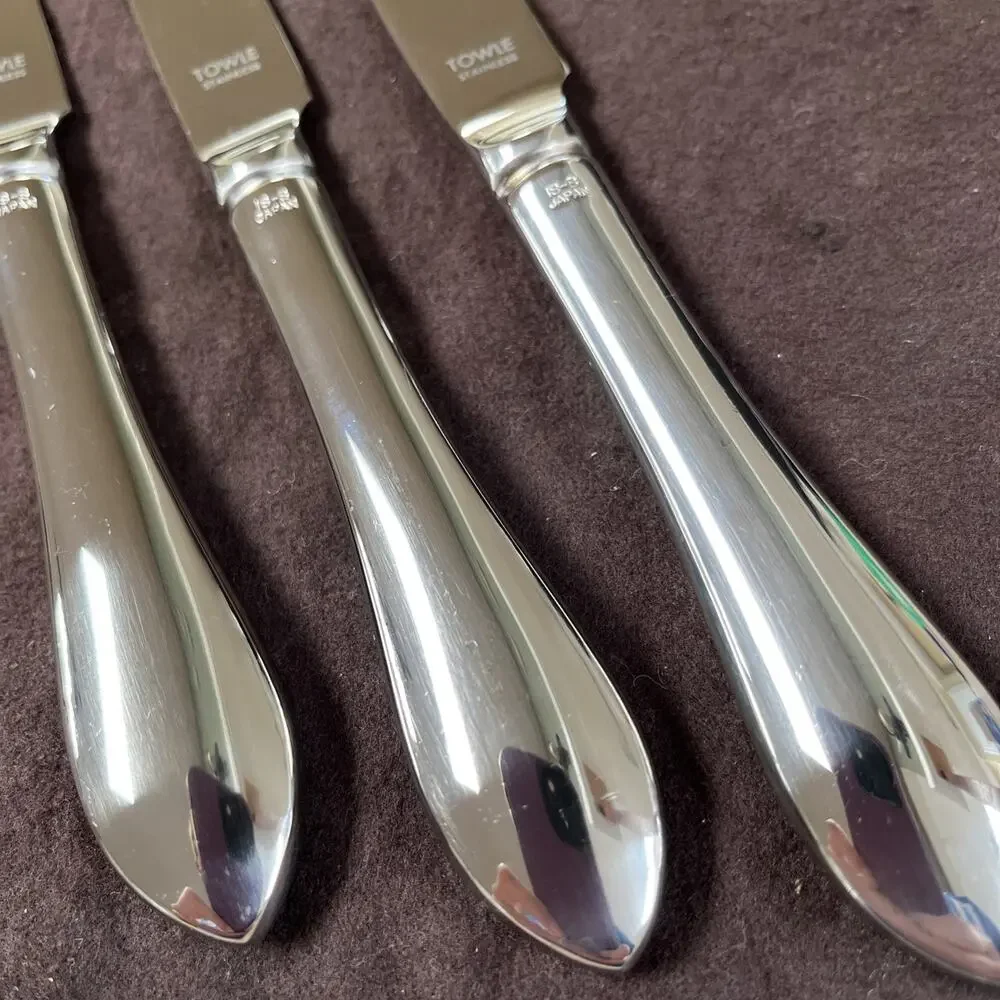 Towle Stainless Dinner Knife Boston Antique 9.25 Inch 18/10 Japan Lot of 3